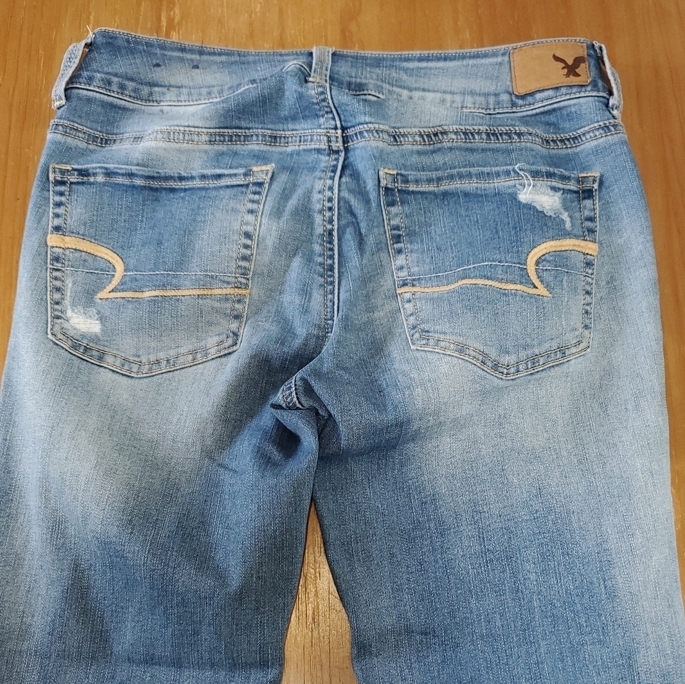 AEO Cropped Jeans - Distressed - Raw Hem - Size 8 - super stretch - Picture 8 of 8